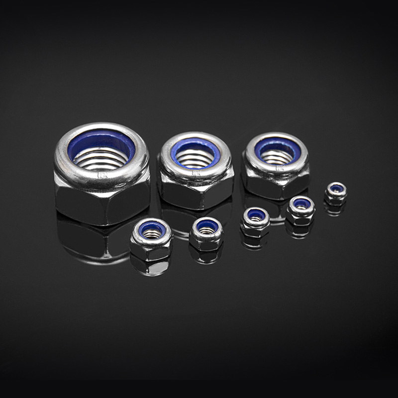 Šesťhranné tenké matice z nehrdzavejúcej ocele DIN 985 s prevládajúcim krútiacim momentom s nekovovou vložkou